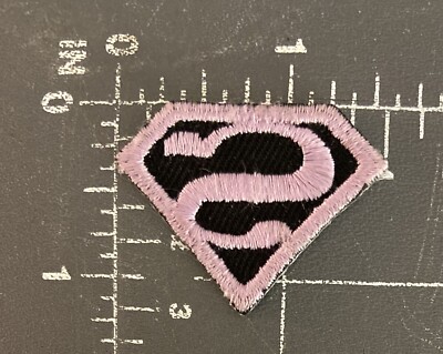 Superman Supergirl Superwoman Bizarro Logo Emblem Abzeichen DC Comics