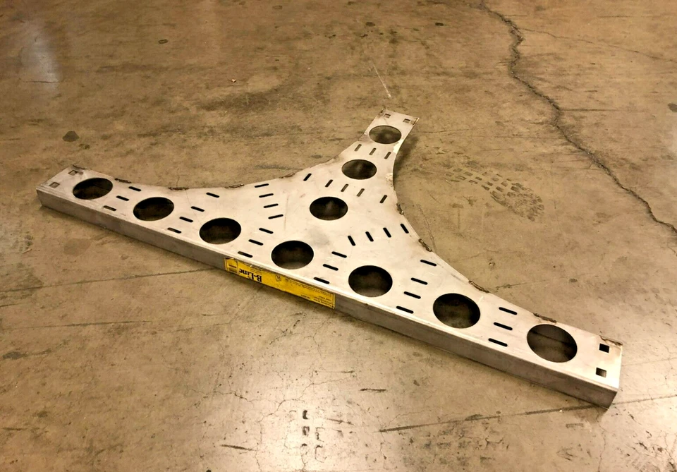 New Eaton B-Line SS6CC-03-HT12 Cable Tray Horizontal Tee Ventilated 3" Width - Image 4 of 4