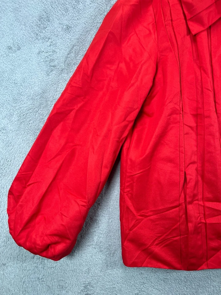 Dennis Basso Mujer Chaqueta Roja Mediana Plisada Manga Globo Satinado Forrado Cremallera Foto 3 de 4