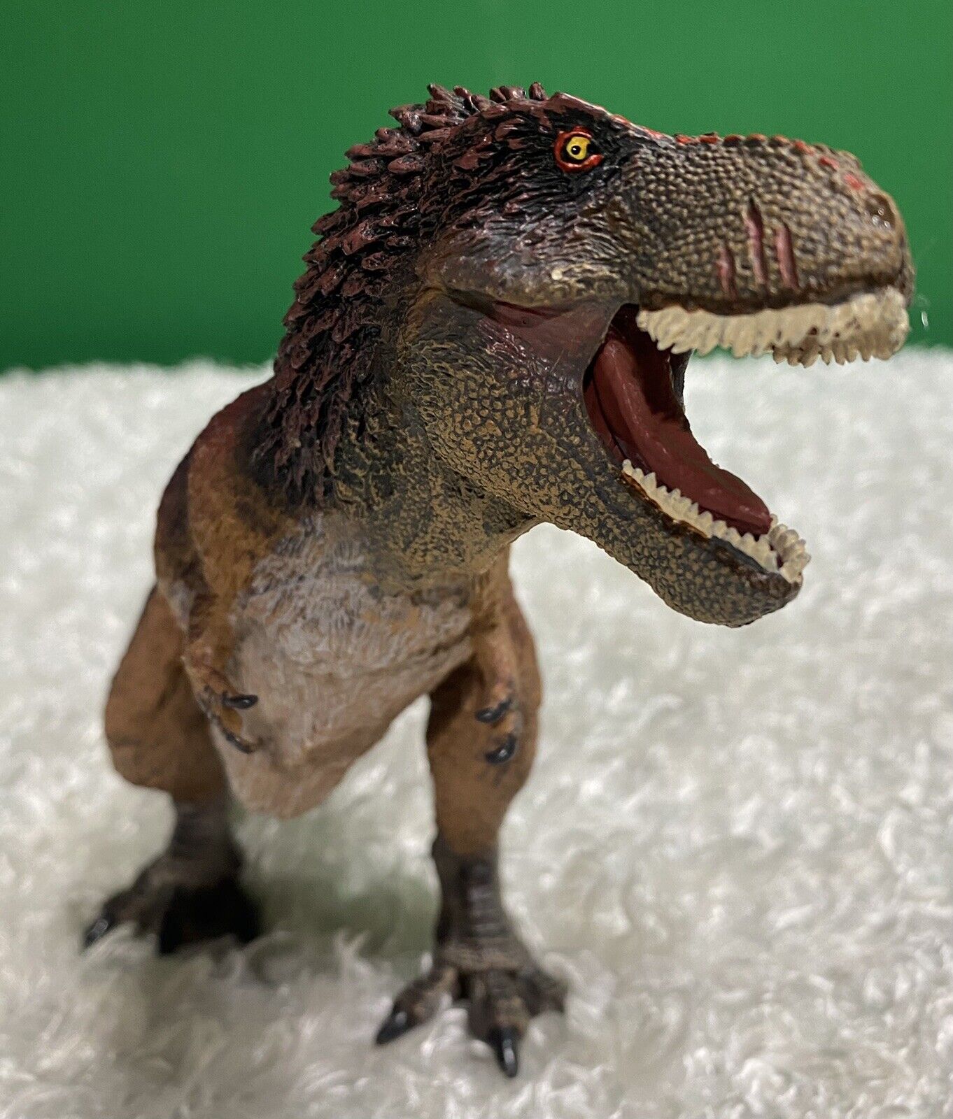 Safari Ltd. Feathered Tyrannosaurus Rex Dinosaur Figurine - Detailed 12  Plastic T-Rex Model Figure - Fun Dino Play Toy for Boys, Girls & Kids Ages  3+