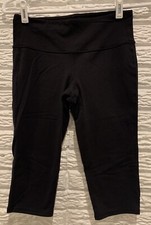 Women  s Athleta Black Workout Capri Leggings Size Small