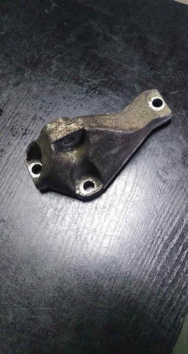 BMW 1 (E81/E87) Diesel Kraftstoffpumpenhalter 7804376