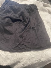 Vanity Fair Sz 18 Black Half Slip 17 Long Tiny Tear At Waist Seam. Vintage