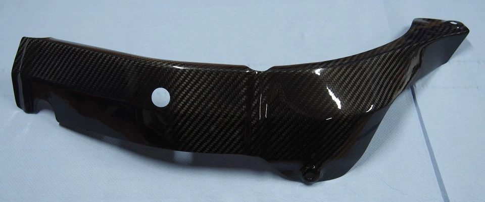 Paar Rahmen - Abdeckungen / Cover carbon f. Suzuki GSX-1000 K5 (06/03) - Bild 3 von 4