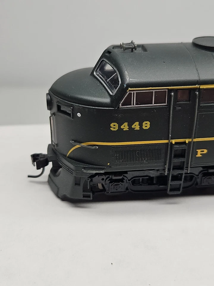 Proto 1000 HO Pennsylvania RR 9448A C-Liner Locomotive - Image 2 of 4