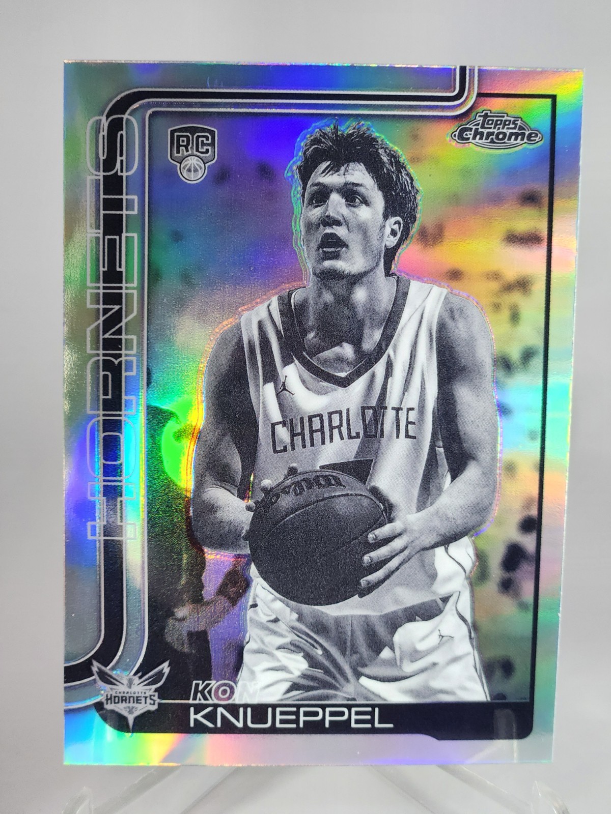 KON KNUEPPEL 2025-26 Topps Chrome RC Rookie Negative Refractor SP #254 Hornets