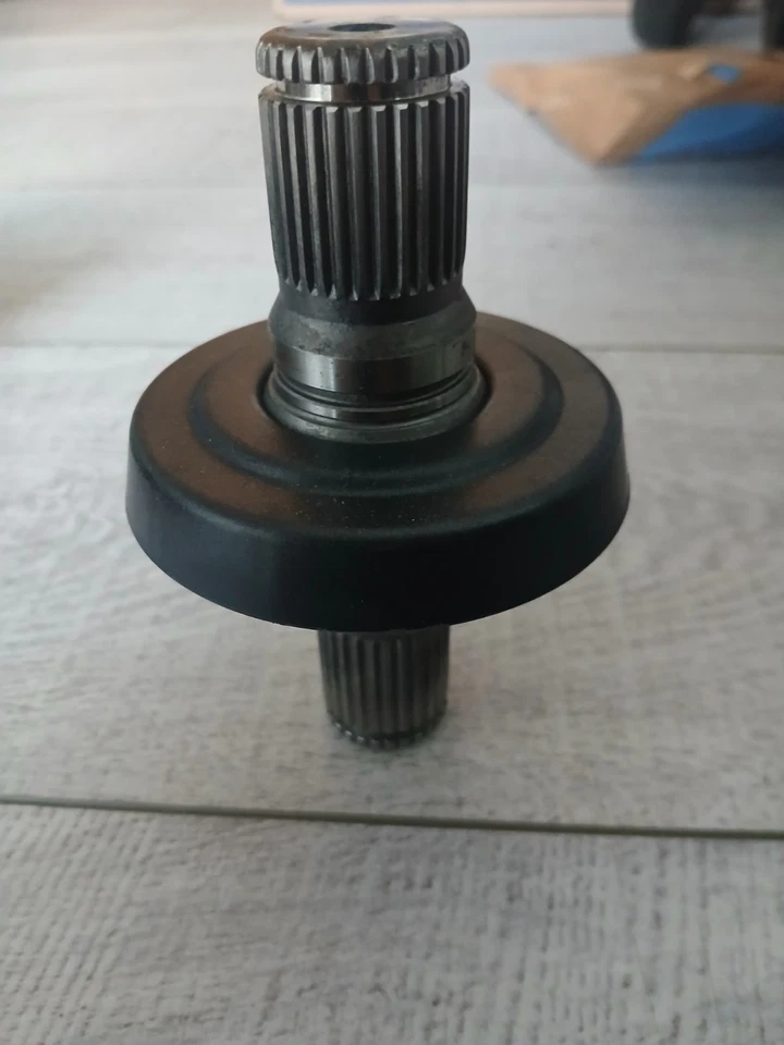 Axle Differential Output Shaft Mopar 68227837AE fits 17-21 Jeep Cherokee - Image 3 of 4