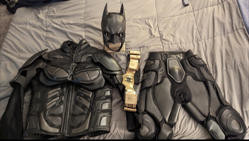 UD Replica Batman TDK Batsuit + Belt + Cowl size medium jacket and small pants