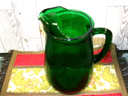 Vintage Anchor Hocking Forest Green/Emerald Green Glass Pitcher W/ Ice Lip