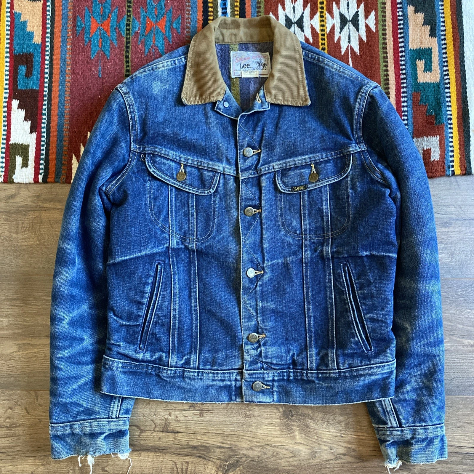 Vintage Lee Storm Rider 38R Blanket Lined Denim Jacket Made In The USA 70’s 80’s
Opens in a new wind