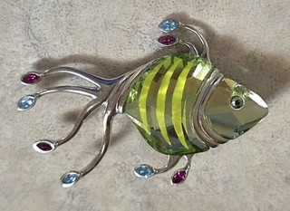 Retired Swarovski "Paradise Calimera" crystal tropical fish brooch