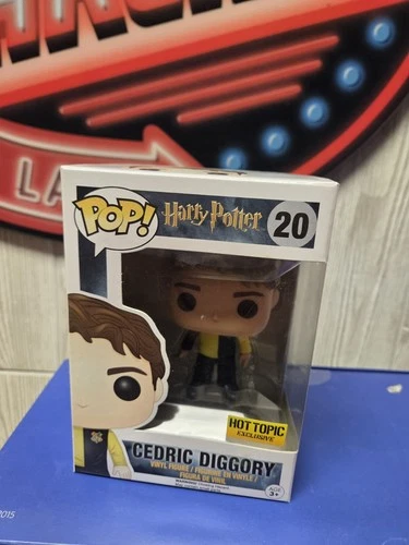 Funko Pop Harry Potter Cedric Diggory (Triwizard Outfit) - Hot Topic Excl #20