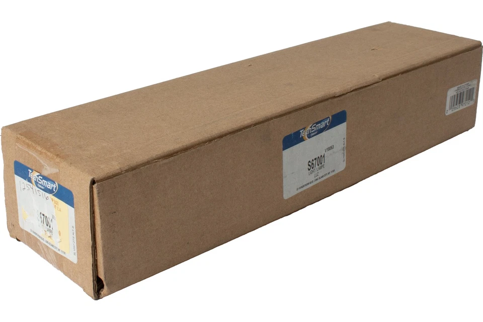 TechSmart High Mount Stop Light Fits 2000-06 Chevrolet Suburban 1500 2500 S67001 - Изображение 2 из 4