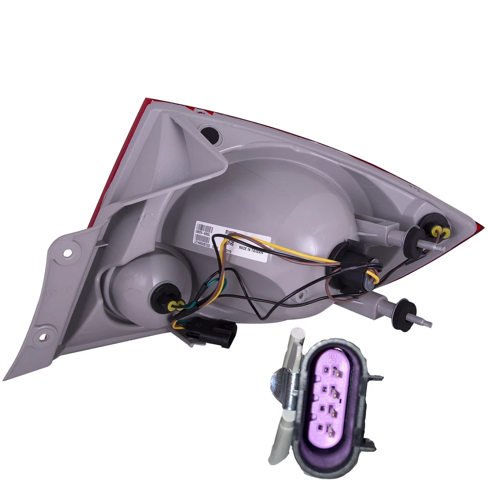 Luz trasera pasajero derecho para 05-10 Chevrolet Cobalt 05-06 Pontiac Pursuit Foto 2 de 4