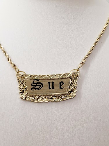 Hawaiian Maile Floral Gold Plated 