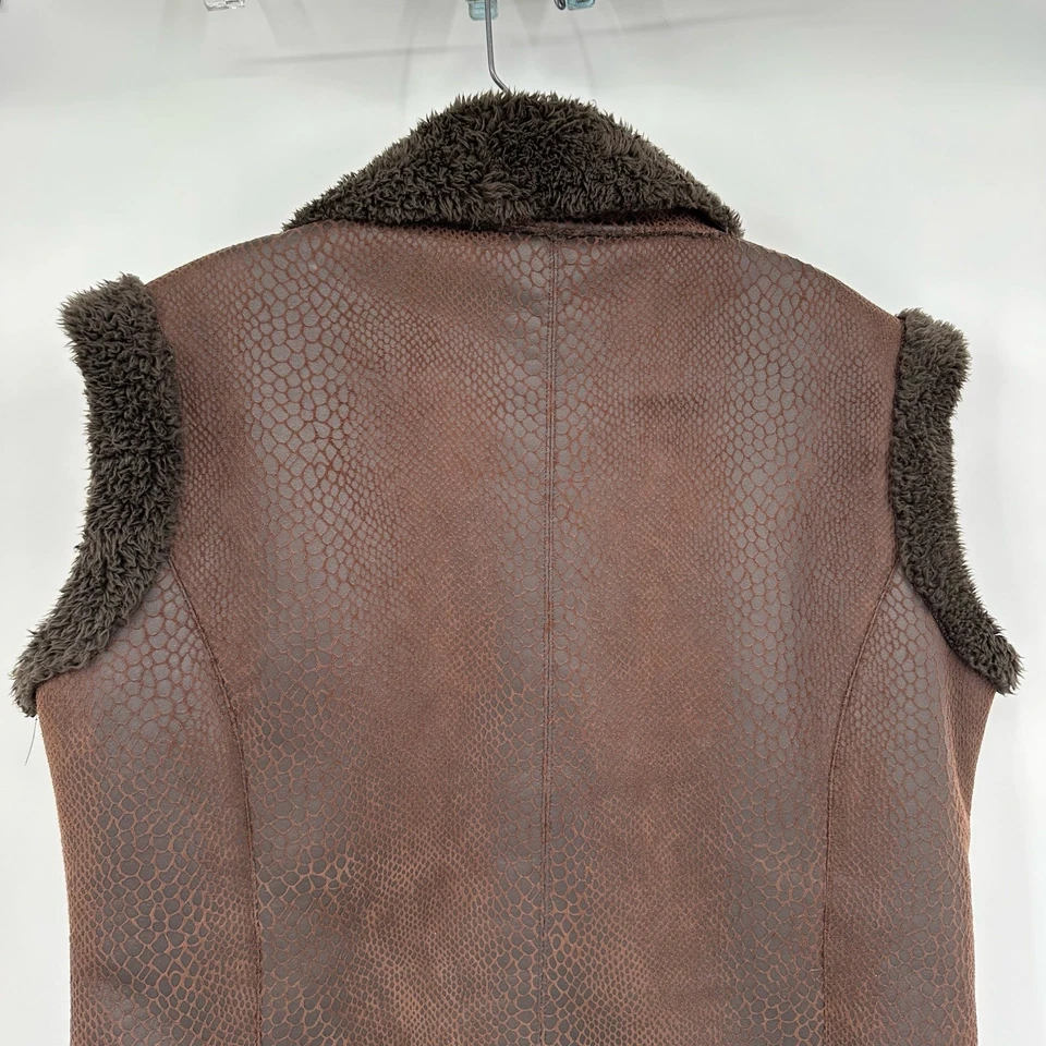 Cripple Creek Western Vest Womens Size XL Faux Fur Lined Reptile Print Cowgirl - Image 4 of 4