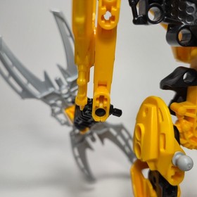 LEGO BIONICLE Mata Nui 8989 Glatorian Legends *Missing Ammo, Otherwise Complete*