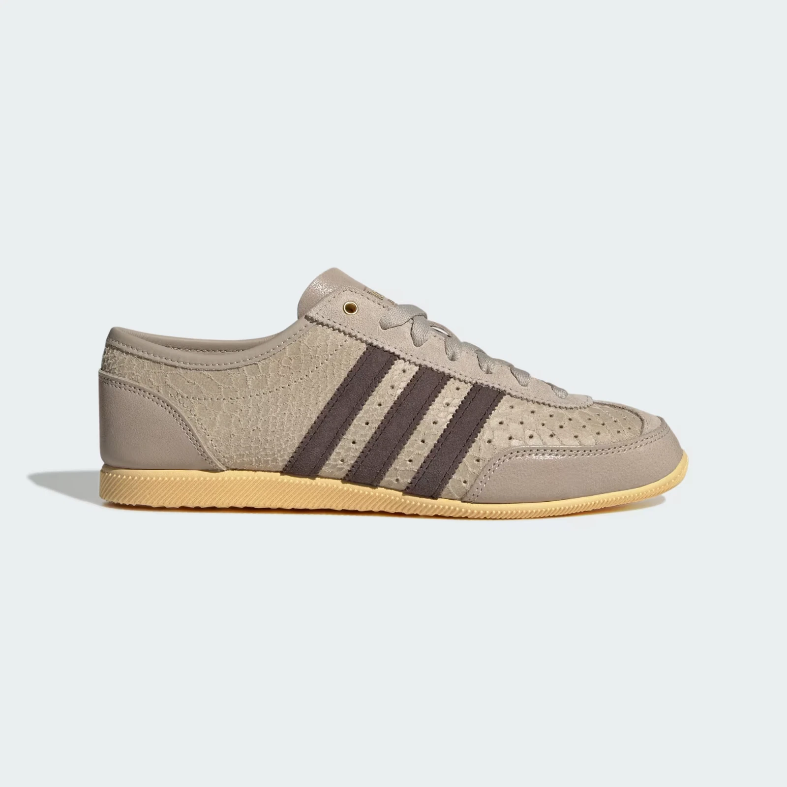Adidas Originals JAPAN Decon Shoes in Wonder Beige/Dark Brown/Orange Tint
Opens in a new window or t
