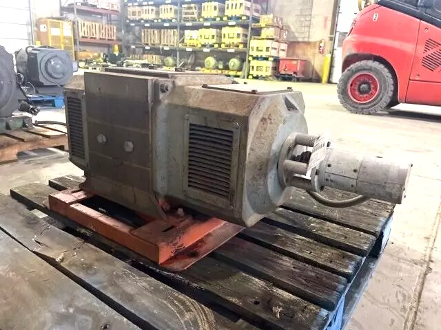 25 HP Reliance DC Electric Motor 1800 RPM Fr 288AT DPFVBB 500 V