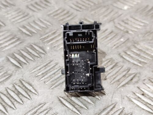 LEXUS NX Z1 Front Left Door Window Switch 193124 - Picture 5 of 7