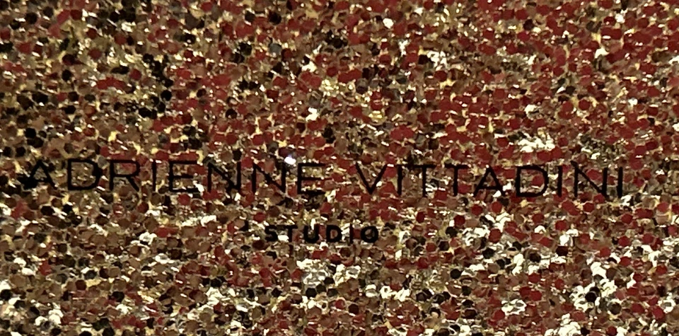 adrienne vitadinni 金色闪光钱包带充电器 — 第 2/4 张图片