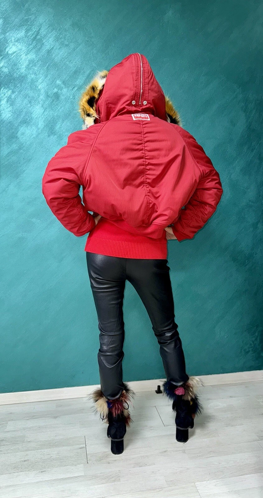 Cappotto invernale Parka bombardiere con cappuccio Kenzo Paris nuovo con etichette con logo Kenzo Paris taglia M