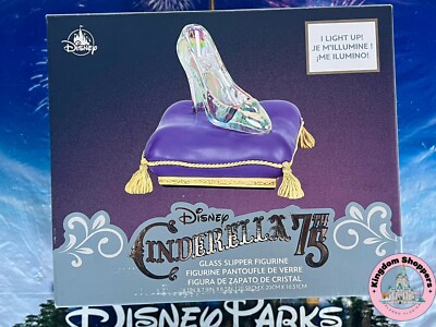 シンデレラ フィギュア ライトアップ ガラスの靴 Cinderella 75th Disney Parks Cinderella Light-Up Glass Slipper Figure 75th