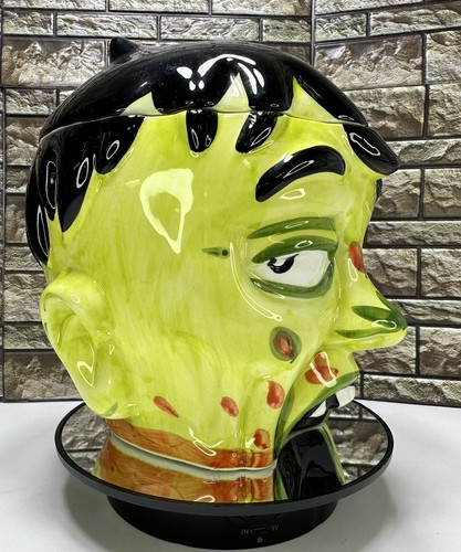 Barattolo di biscotti in ceramica halloween horror non morti mostro testa zombie CandyBowl cervello! - Foto 3 di 24
