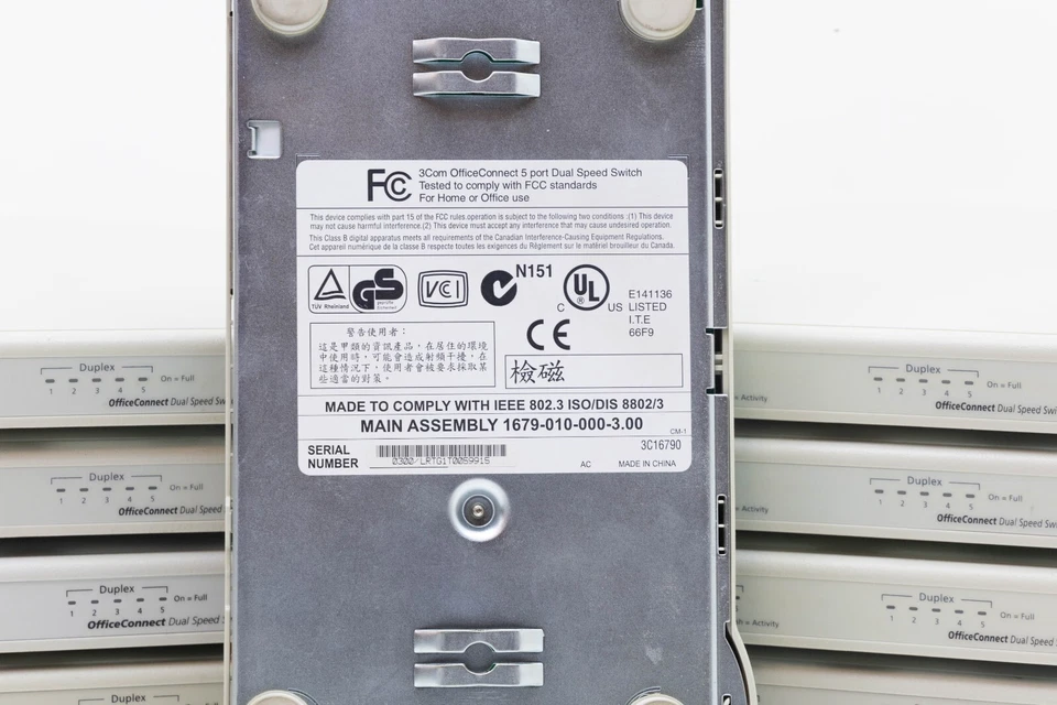 [Lot of 9] 3Com OfficeConnect 5 Port Dual Speed Switch, 5 Power Supplies 3C16790 - Image 2 of 4