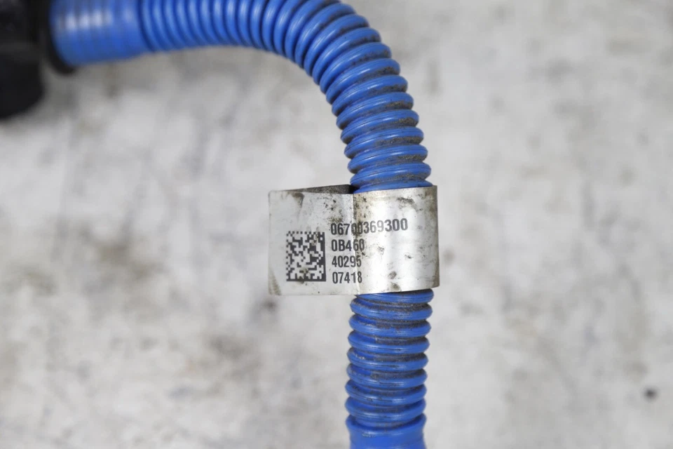 2017-2020 MASERATI GHIBLI FUEL EMISSION SYSTEM LEAK DETECTION PUMP & HOSE OEM - Image 3 of 4