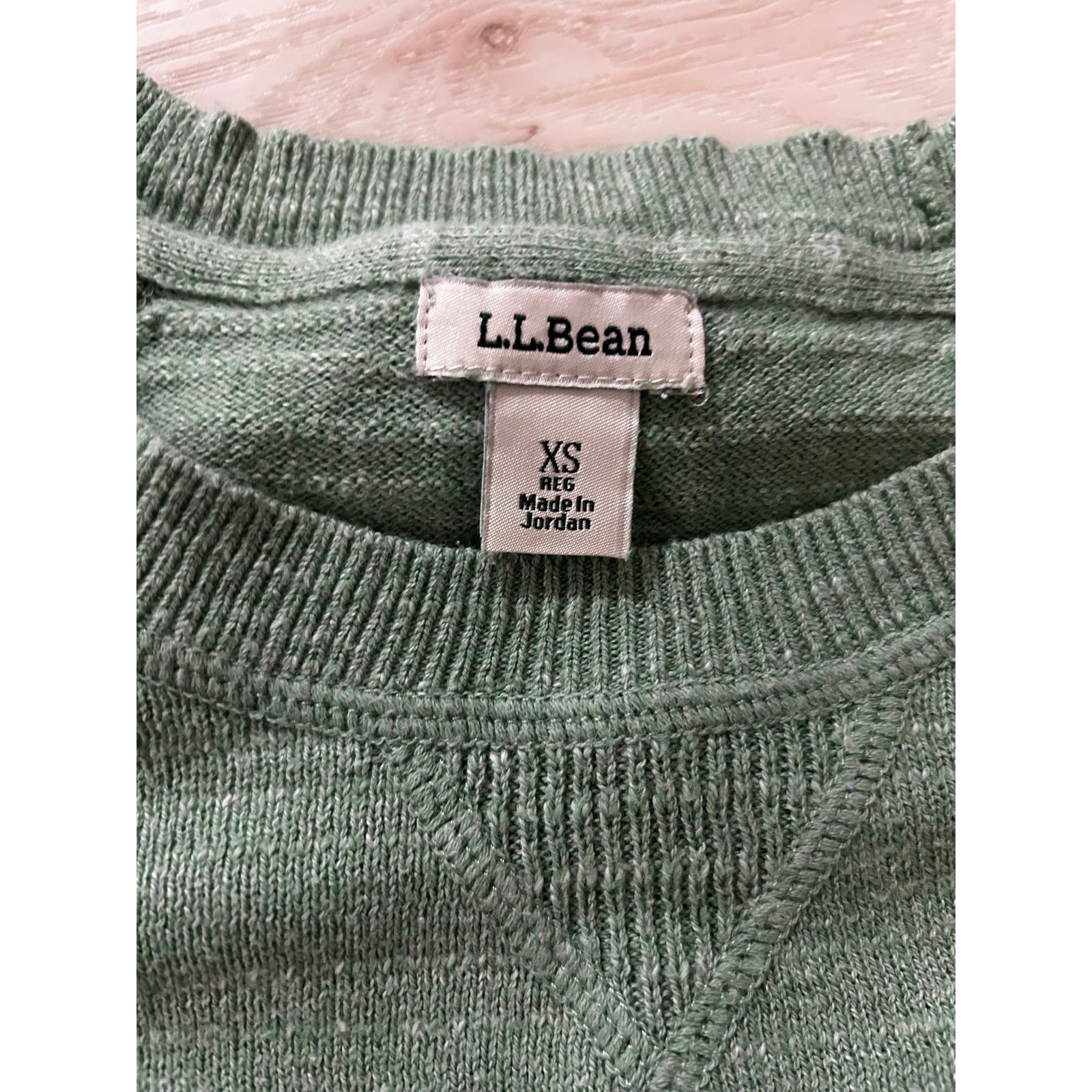 L.L.Bean Women’s XS Sage Green Crewneck Raglan Pullover Knit Sweater Long Sleeve thumbnail 2