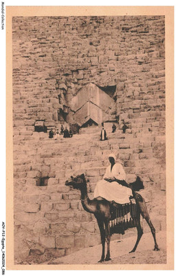 AOYP12-0770-EGYPTE - L'entrée de la grande pyramide de chéops