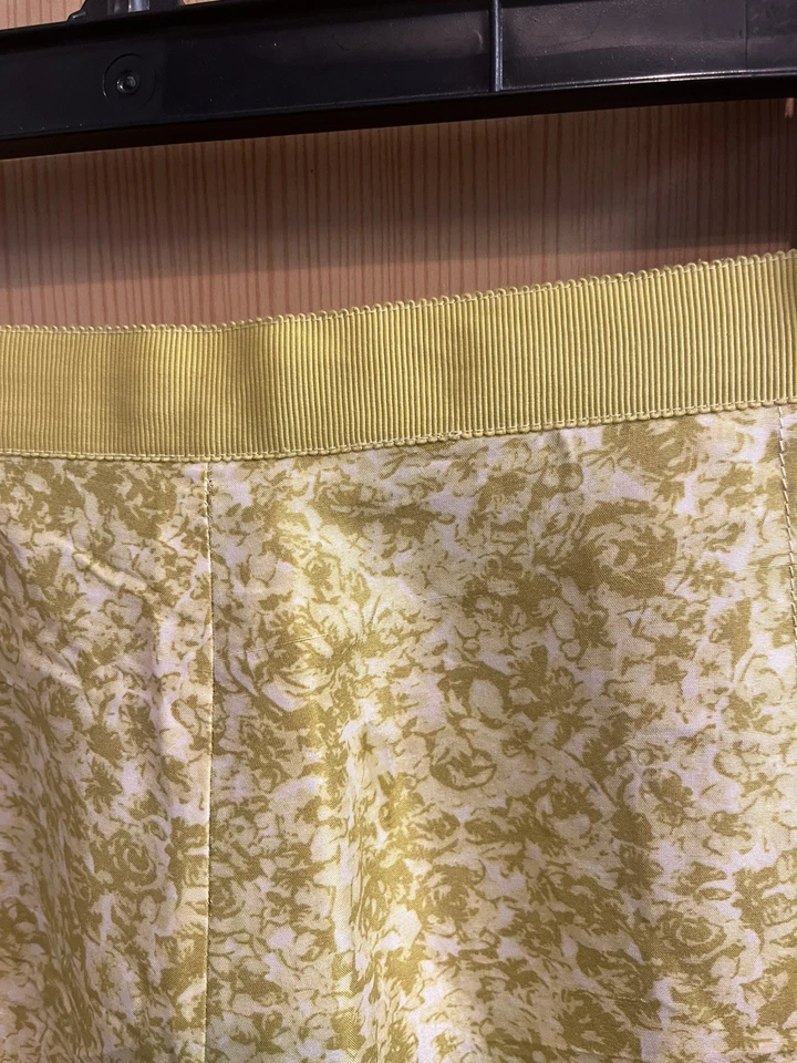 Falda Plisada Forrada de Seda Banana Republic Boho Estampado Floral Multicolor Pequeña 4 Foto 3 de 4