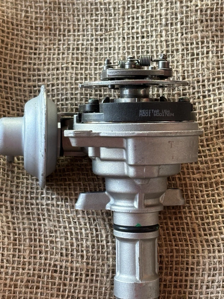 OEM 1985 - 89 Mazda B2000 Distributor 2.0L L4 Remanufactured T4T64274 FE85 - Image 2 of 4