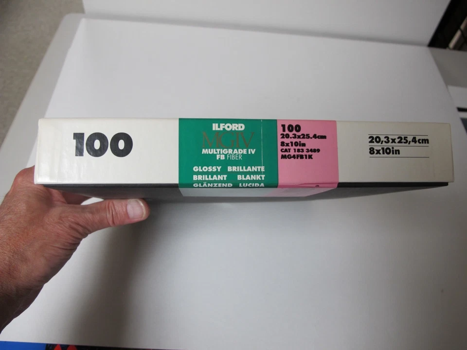 Base de fibra Ilford Multigrado IV FB original brillante 8x10 100 hojas sellada de fábrica Foto 3 de 4
