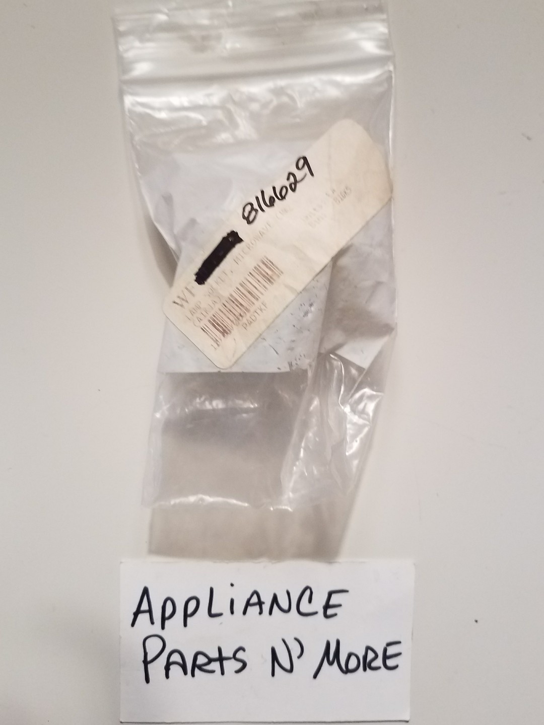 NEW WOLF MICROWAVE LAMP SOCKET 816629 FREE SHIPPING