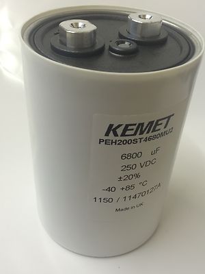 Конденсатор 25v 6800mf