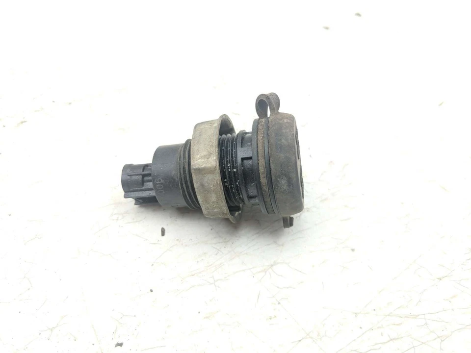 Adaptador de enchufe de toma de corriente 15-23 Honda Pioneer 500 SXS500 12V Foto 3 de 4
