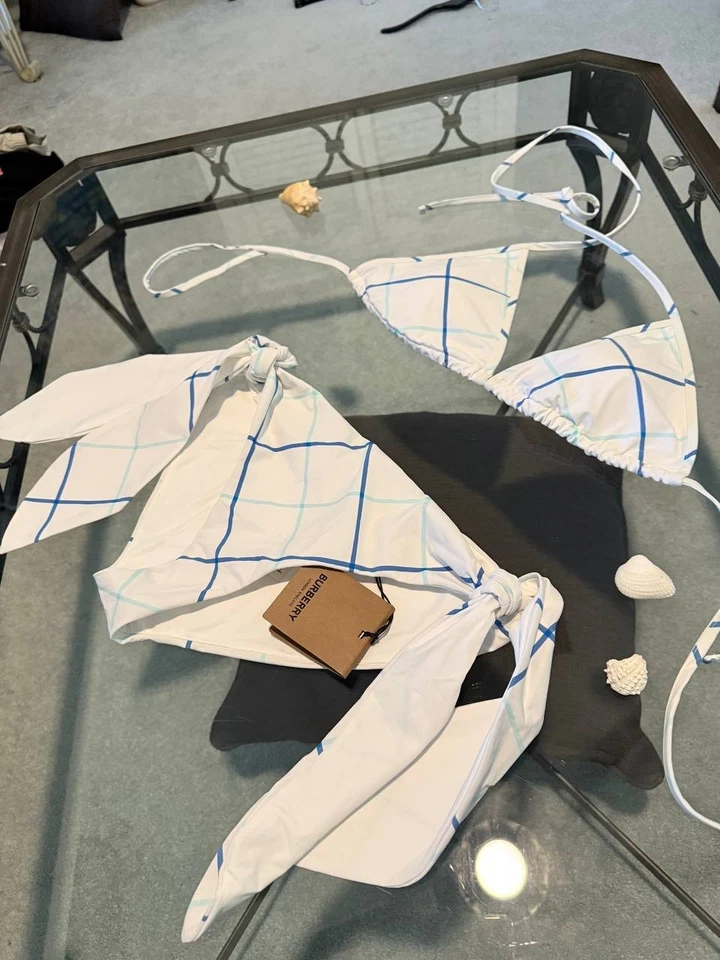 Bikini Burberry blanco para mujer talla M nuevo con etiquetas $590 - Traje de baño de diseñador de lujo Foto 4 de 4