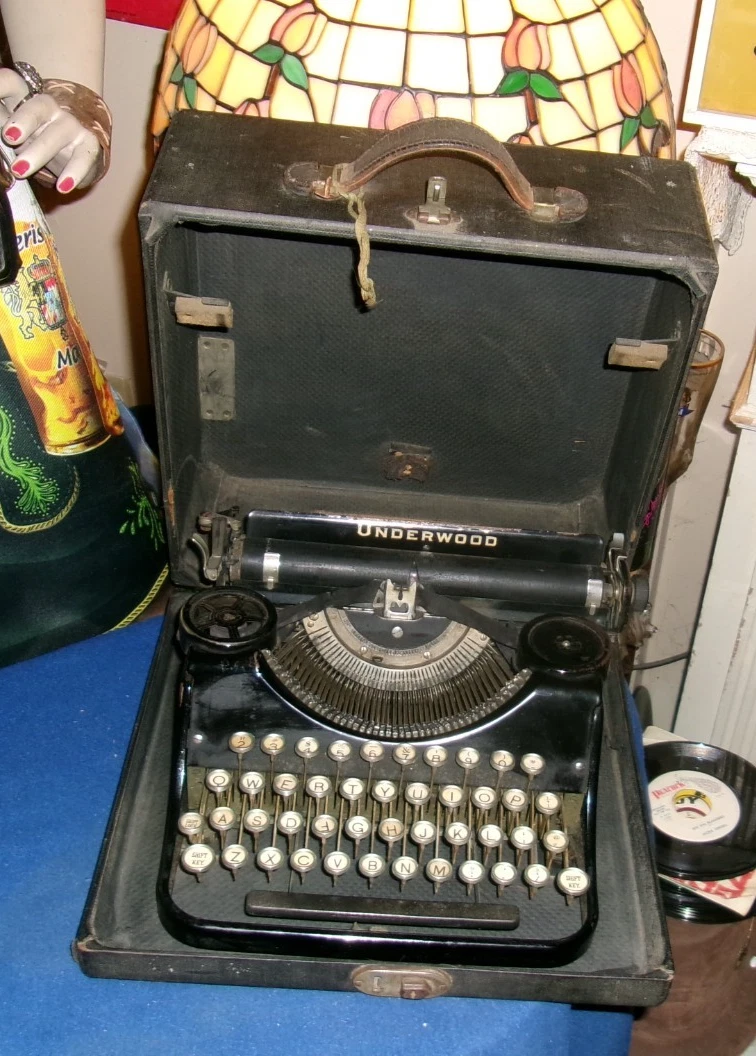 Underwood Portable Typewriter for sale | eBay