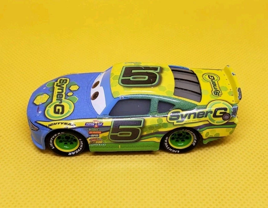 Disney/Pixar/Mattel/Cars Lane Locke #5 SynerG Racer 1:55 Raro Excelente Estado... Foto 4 de 4