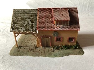 FALLER 130571 HO 1/87 Chapelle de ferme et Fournil - Farm chapel and