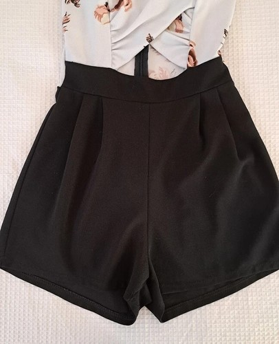 Tuta playsuit pantaloncini tutina corta nero top bianco fiori donna ragazza tg S - Foto 4 di 13