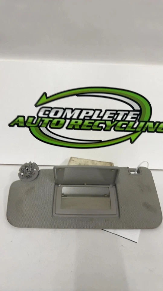 Chevrolet Trax 2014-16 parasol LH (sin iluminación) negro interior Foto 3 de 4