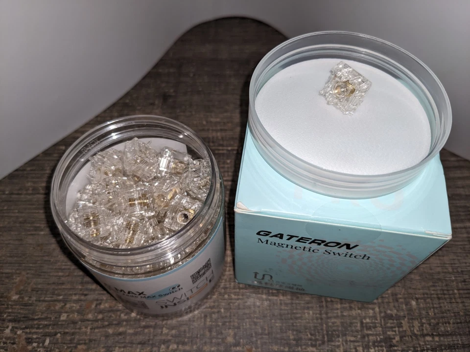 Interruptores de teclado Gateron Magnetic Jade Max, resorte chapado en oro totalmente transparente Foto 2 de 4