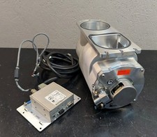 Leybold Trubovac TW 220-150 Turbomolecular Pump 800160V0005 TD300 Controller