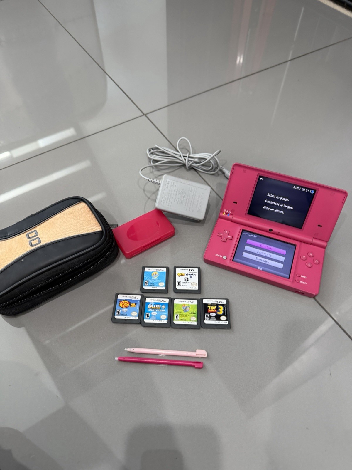 Nintendo DSi Pink Handheld System with 6 Games
