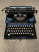 Rare Vogue Typeface Vintage Royal Model P Portable Typewriter W/ Case Working VG thumbnail
