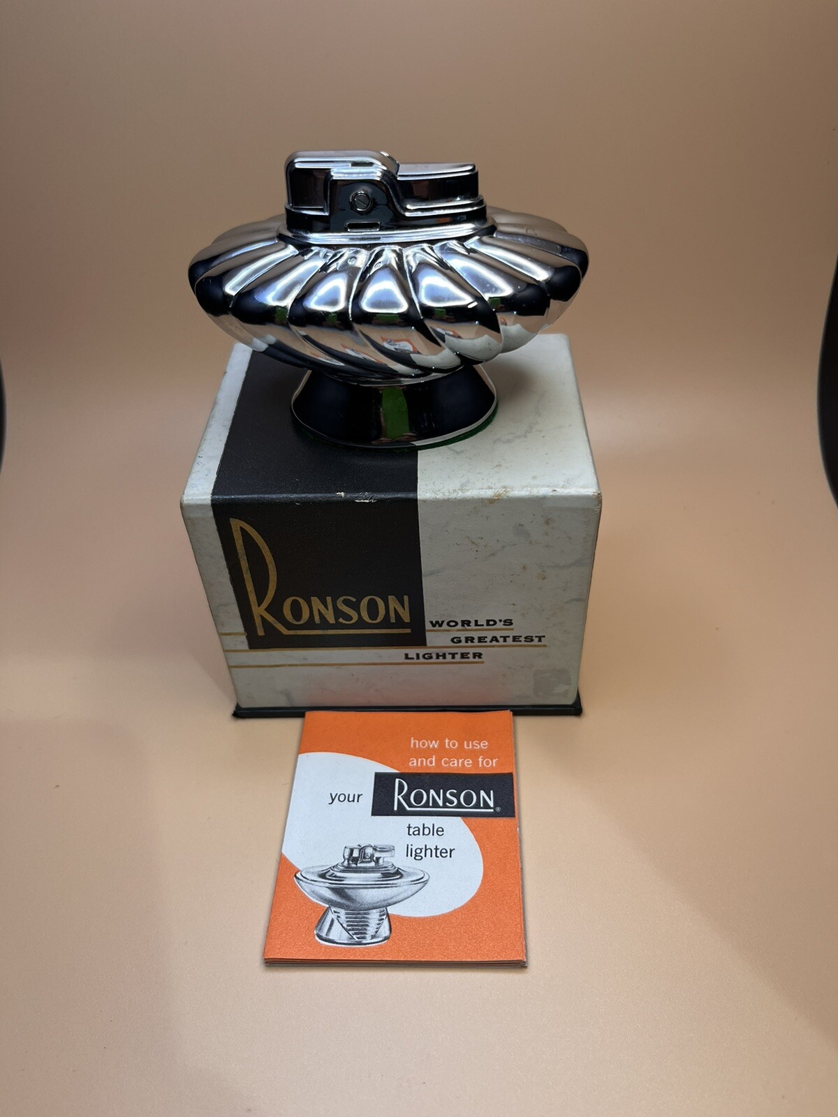 (1) One Ronson Regal Table Top Lighter Art Deco w Box