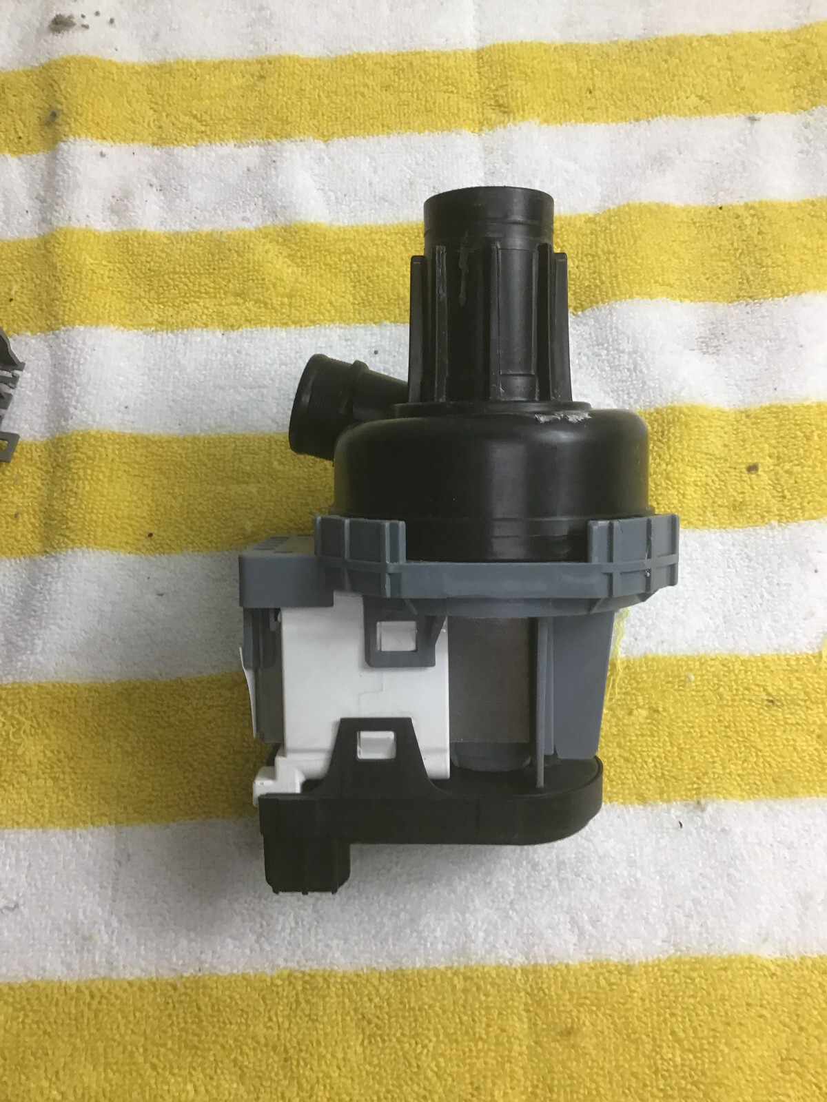 W11032770 whirlpool KENMORE DISHWASHER CIRCULATION PUMP free shipping